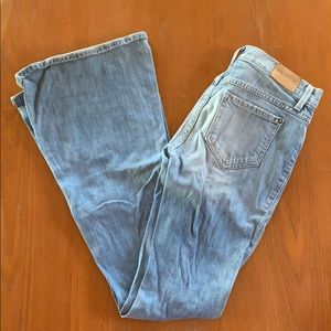 Wildfox bell bottom jeans size 25